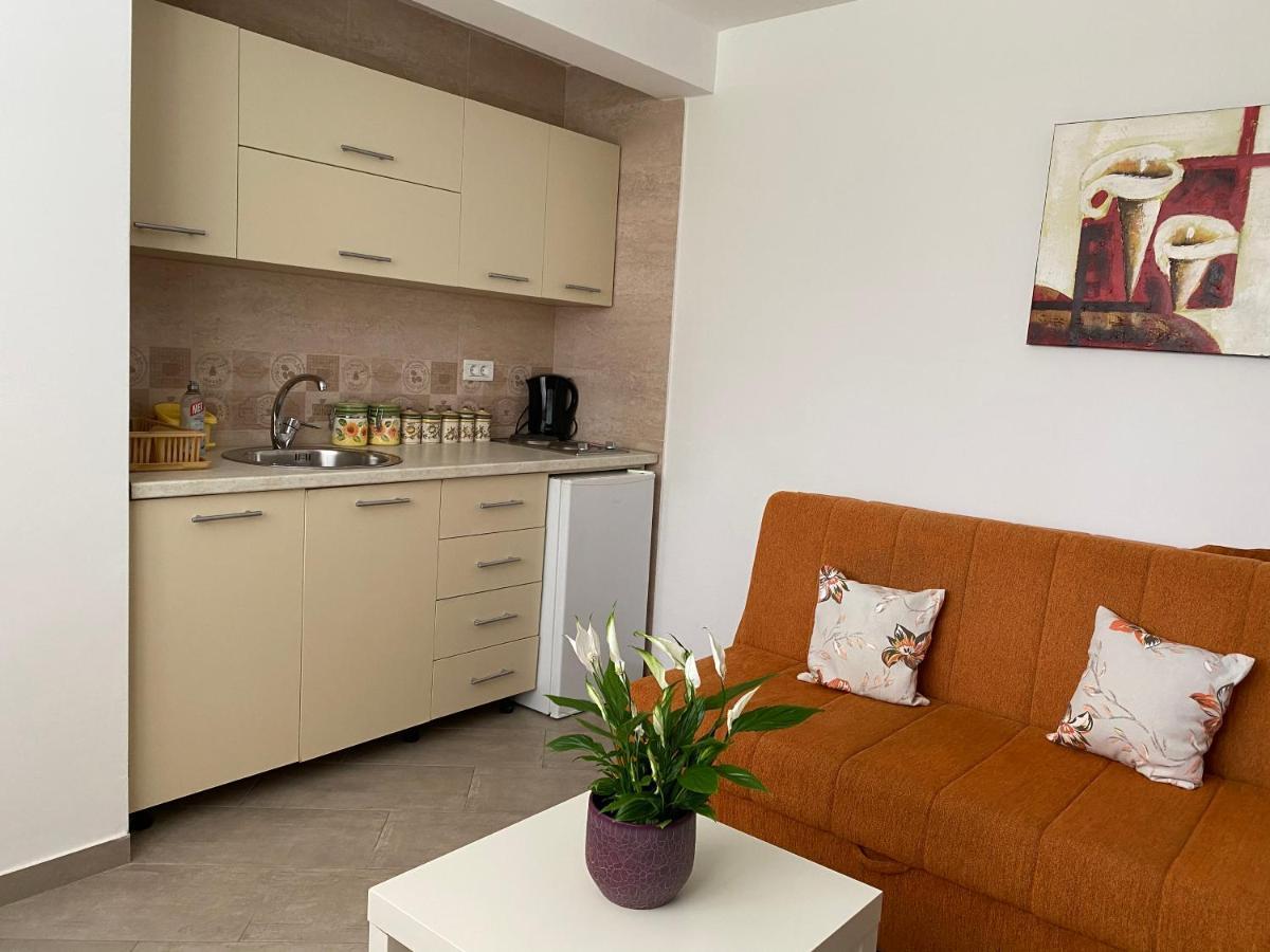 Dajkovic Apartmani Bar Esterno foto