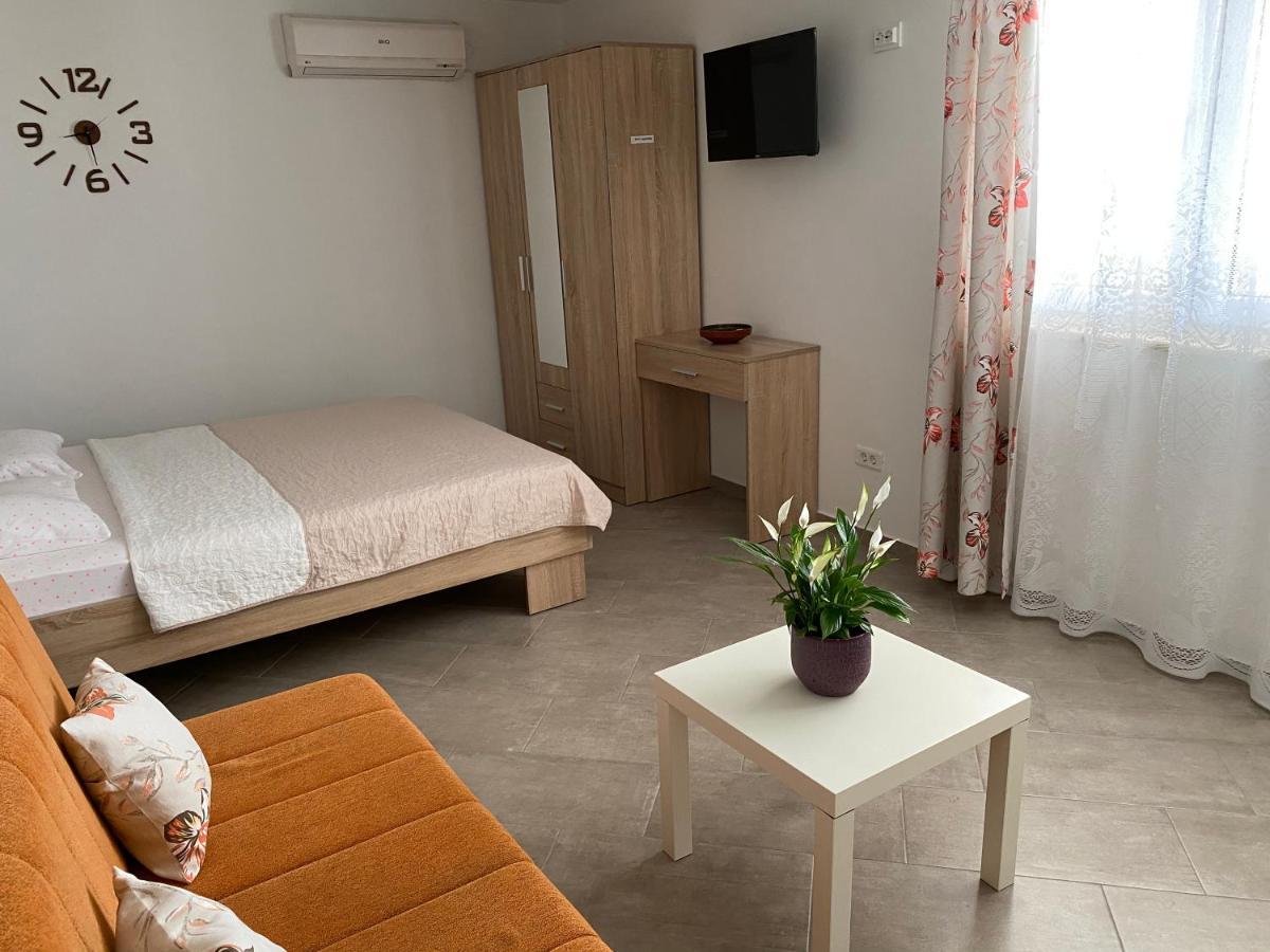 Dajkovic Apartmani Bar Esterno foto
