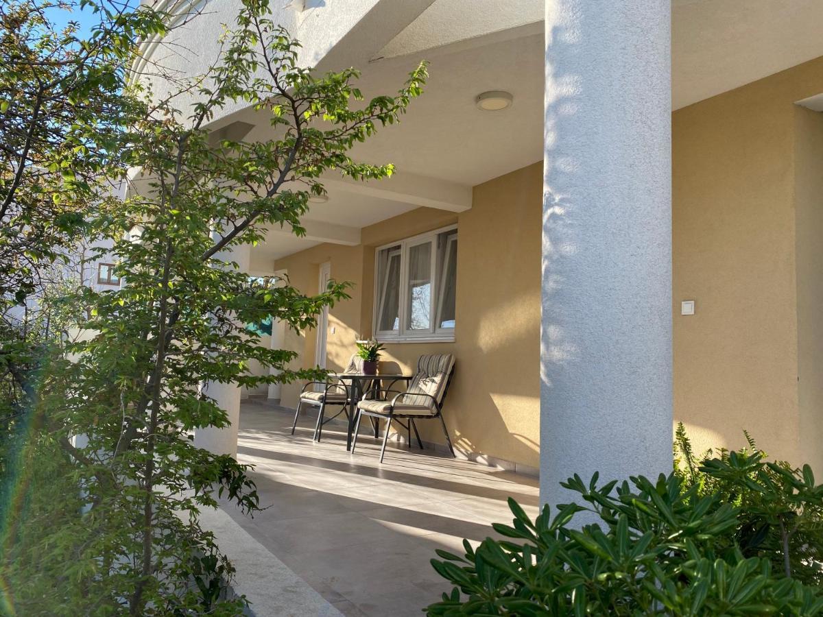 Dajkovic Apartmani Bar Esterno foto